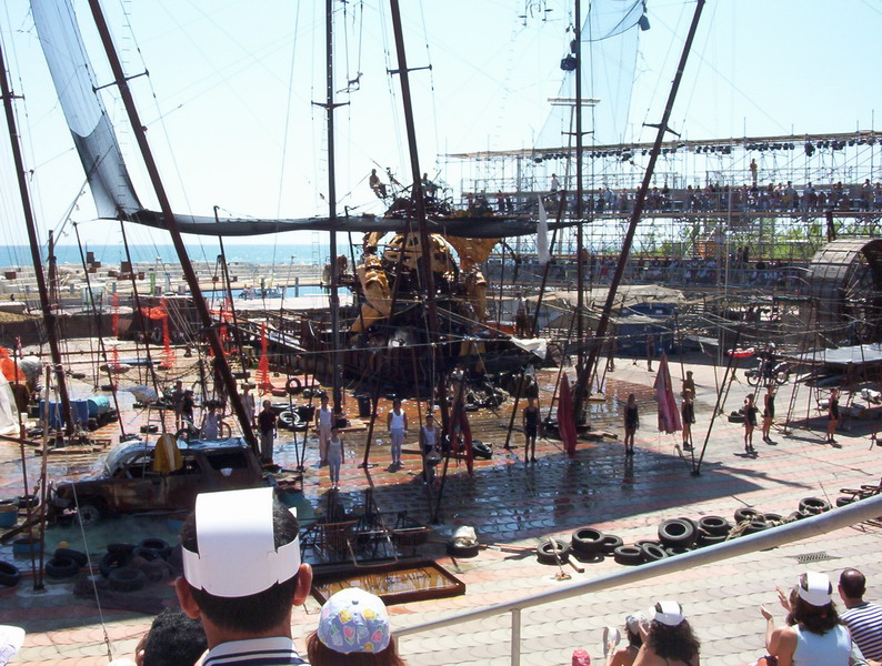 Forum de las Culturas 2004
