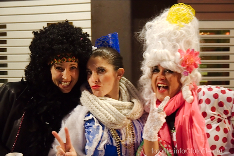 Carnaval 2014 Sitges - Rua de l'Extermini
Carnaval 2014 Sitges - Rua de l'Extermini
Keywords: Carnaval 2014 Sitges - Rua de l'Extermini