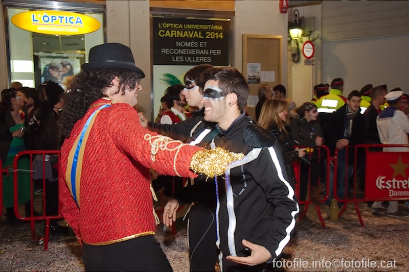 Carnaval 2014 Sitges - Rua de l'Extermini
Carnaval 2014 Sitges - Rua de l'Extermini
Keywords: Carnaval 2014 Sitges - Rua de l'Extermini