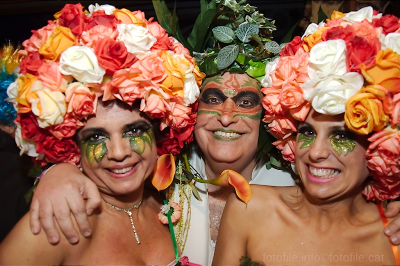 Carnaval 2014 Sitges - Rua de l'Extermini
Carnaval 2014 Sitges - Rua de l'Extermini
Keywords: Carnaval 2014 Sitges - Rua de l'Extermini