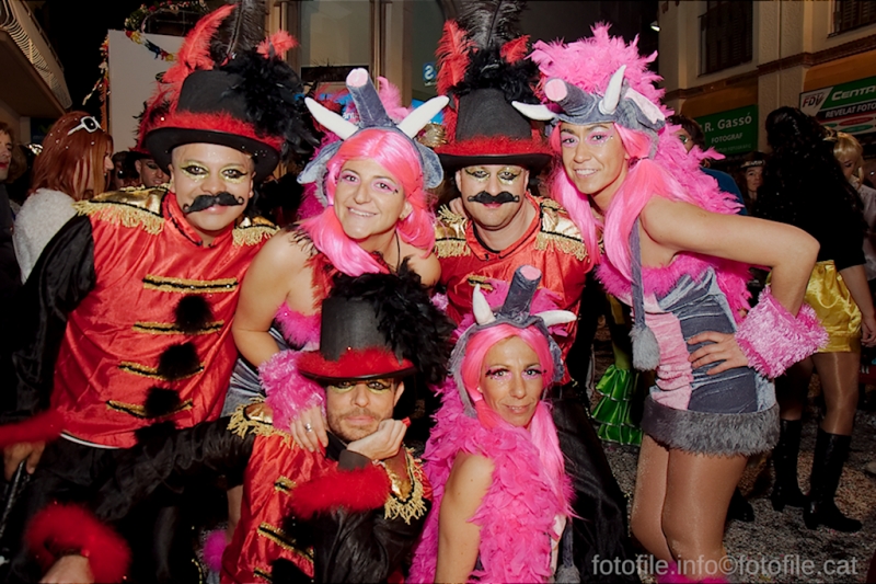 Carnaval 2014 Sitges - Rua de l'Extermini
Carnaval 2014 Sitges - Rua de l'Extermini
Keywords: Carnaval 2014 Sitges - Rua de l'Extermini