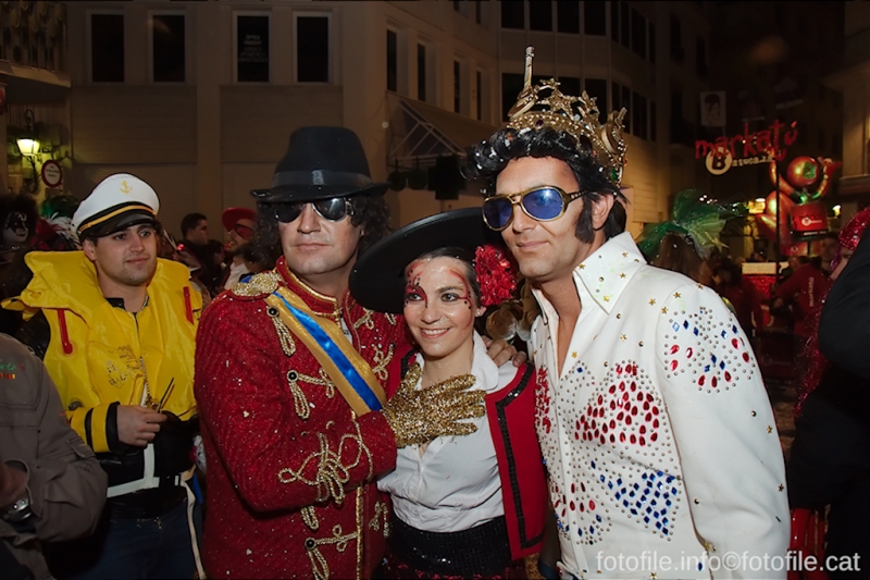 Carnaval 2014 Sitges - Rua de l'Extermini
Carnaval 2014 Sitges - Rua de l'Extermini
Keywords: Carnaval 2014 Sitges - Rua de l'Extermini