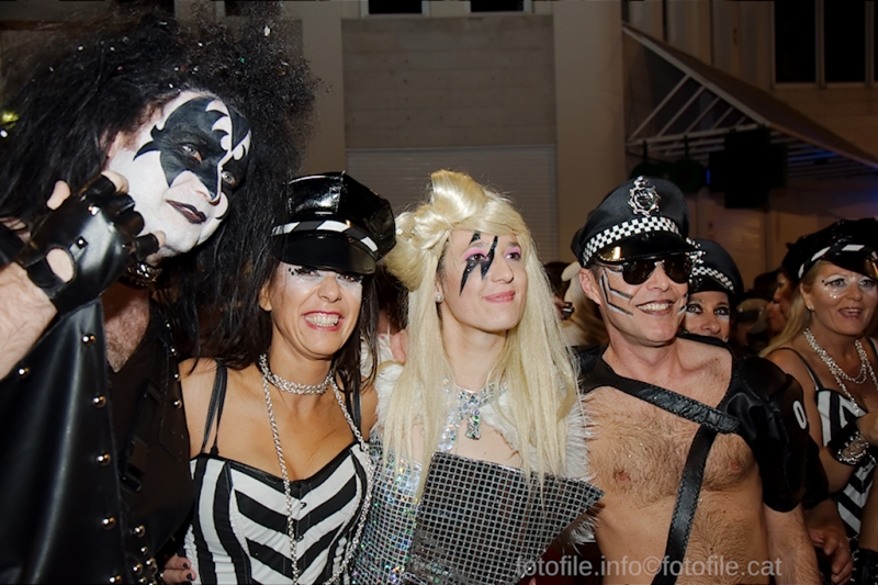 Carnaval 2014 Sitges - Rua de l'Extermini
Carnaval 2014 Sitges - Rua de l'Extermini
Keywords: Carnaval 2014 Sitges - Rua de l'Extermini