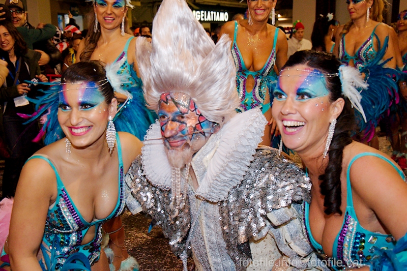 Carnaval 2016 Sitges - Rua de l'Extermini
Carnaval 2016 Sitges - Rua de l'Extermini
Keywords: Carnaval 2016 Sitges - Rua de l'Extermini