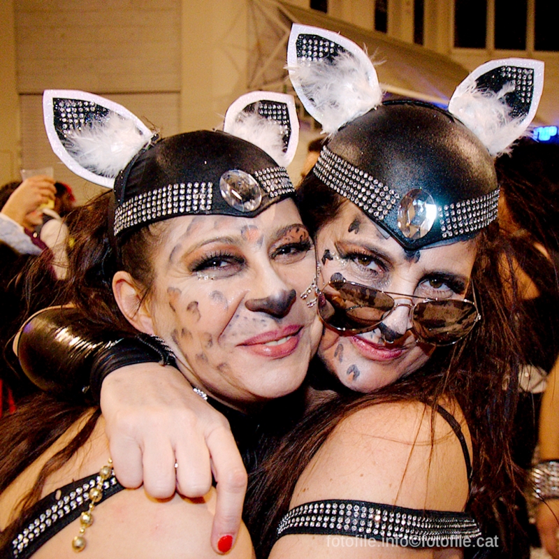 Carnaval 2016 Sitges - Rua de l'Extermini
Carnaval 2016 Sitges - Rua de l'Extermini
Keywords: Carnaval 2016 Sitges - Rua de l'Extermini