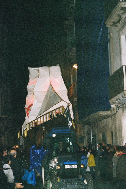 Carnaval 2003 Vilafranca del Penedes
Fotos del Carnaval 2003 de Vilafranca del Pdes. Negatiu 35mm escanejat.
Keywords: Carnaval Vilafranca 2003