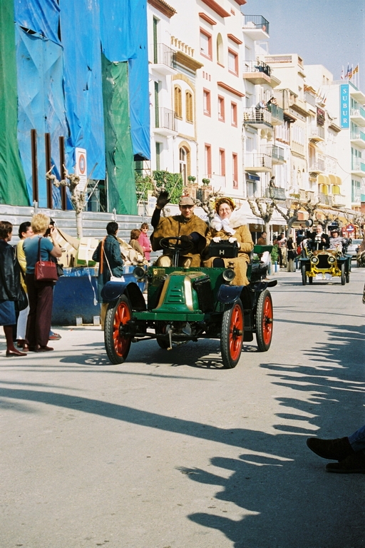 Rally Sitges 2003
Fotos del Rally de Sitges 2003. Negatiu 35mm escanejat.
Keywords: Rally Sitges 2003 Cotxes