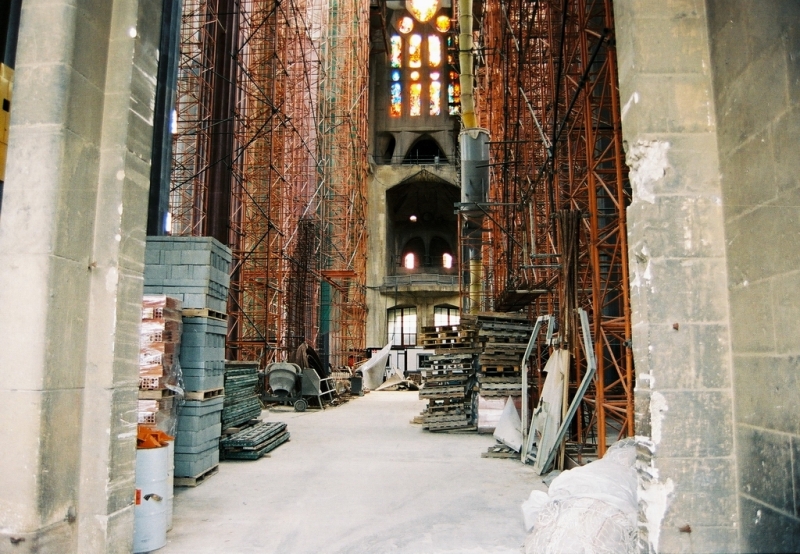 Gaudi - Sagrada Familia
Sagrada Familia. Barcelona 2003. Interiors en obres del temple.
Keywords: Gaudi Sagrada Familia